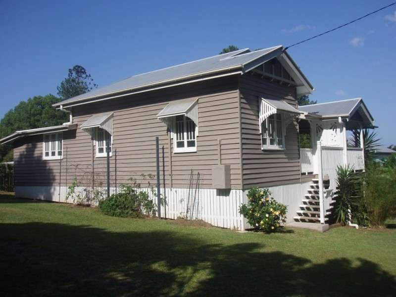 106 School Street, Pomona QLD 4568