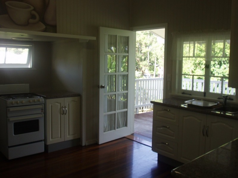 106 School Street, Pomona QLD 4568