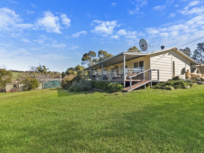 2 Hooper Rd, Tungkillo SA 5236