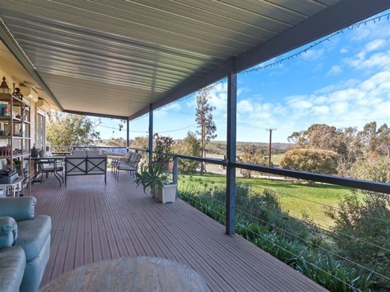 2 Hooper Rd, Tungkillo SA 5236