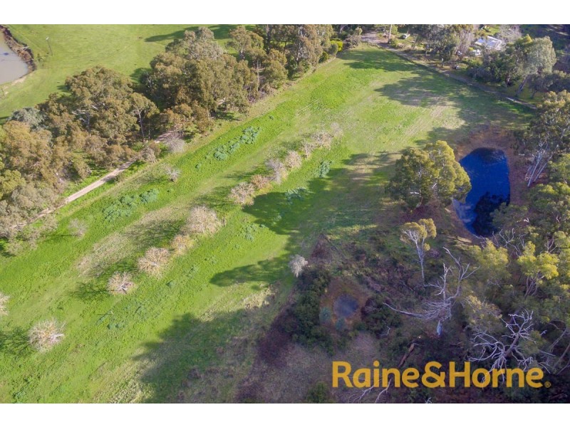 67 Peacocks Road South, Oakbank SA 5243