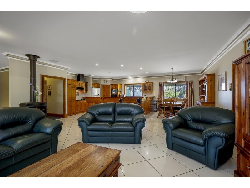 182 Retreat Valley Road, Gumeracha SA 5233