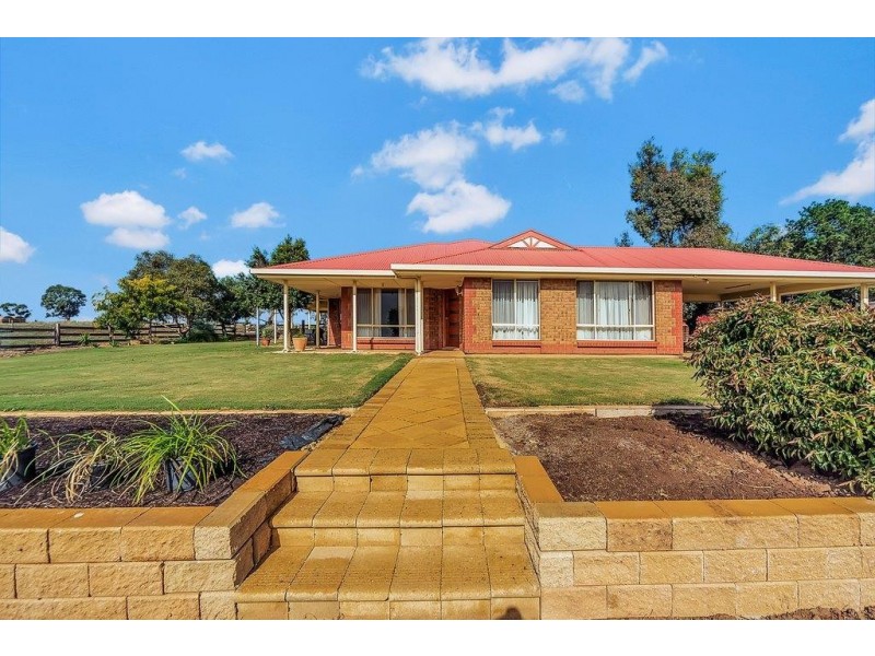310 Lucas Rd, Mount Pleasant SA 5235