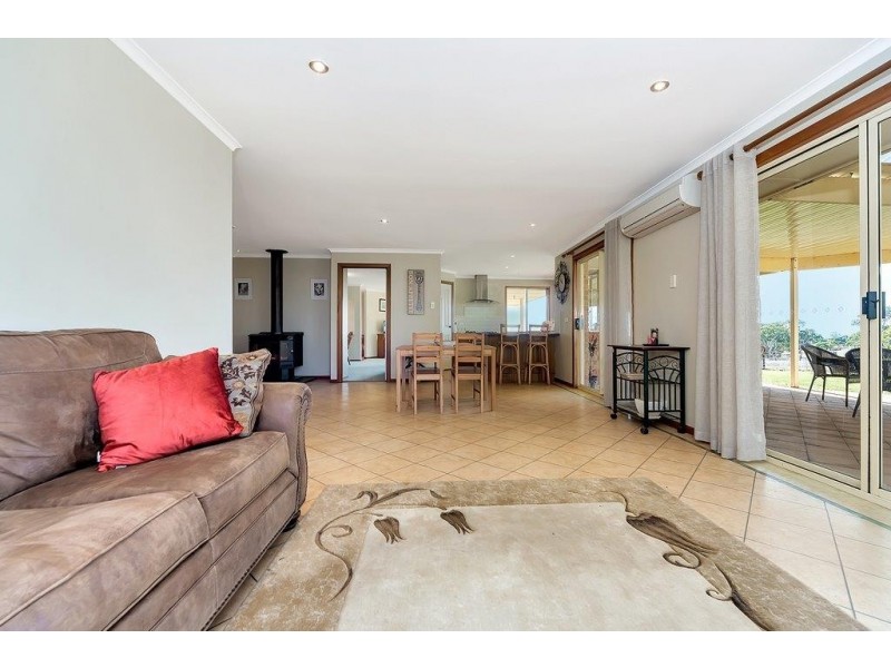 310 Lucas Rd, Mount Pleasant SA 5235
