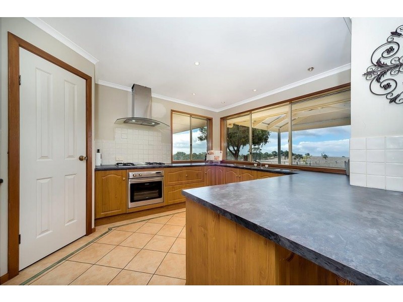 310 Lucas Rd, Mount Pleasant SA 5235