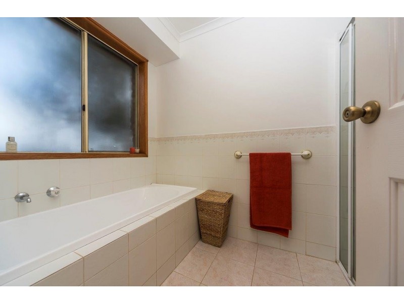 310 Lucas Rd, Mount Pleasant SA 5235