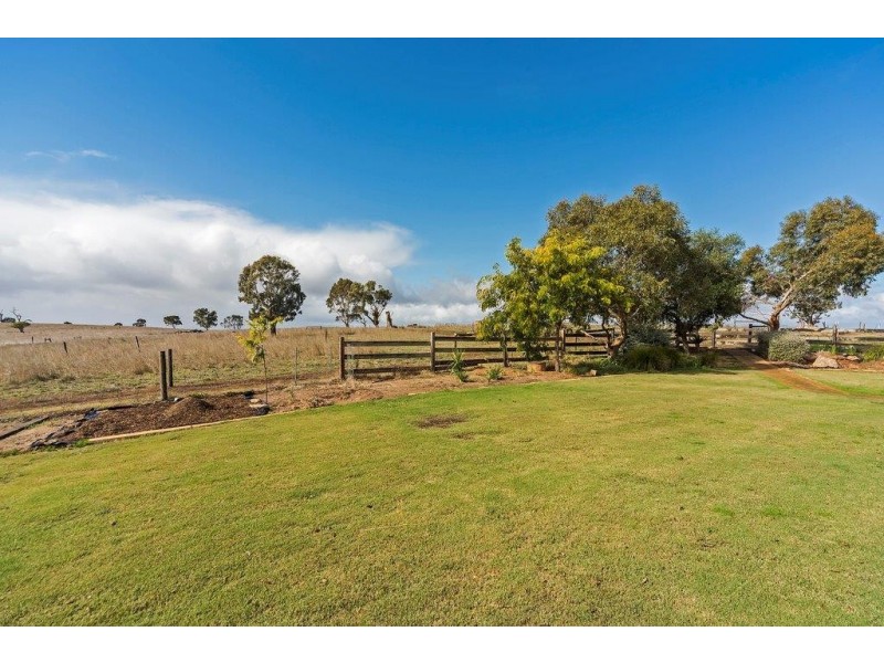 310 Lucas Rd, Mount Pleasant SA 5235