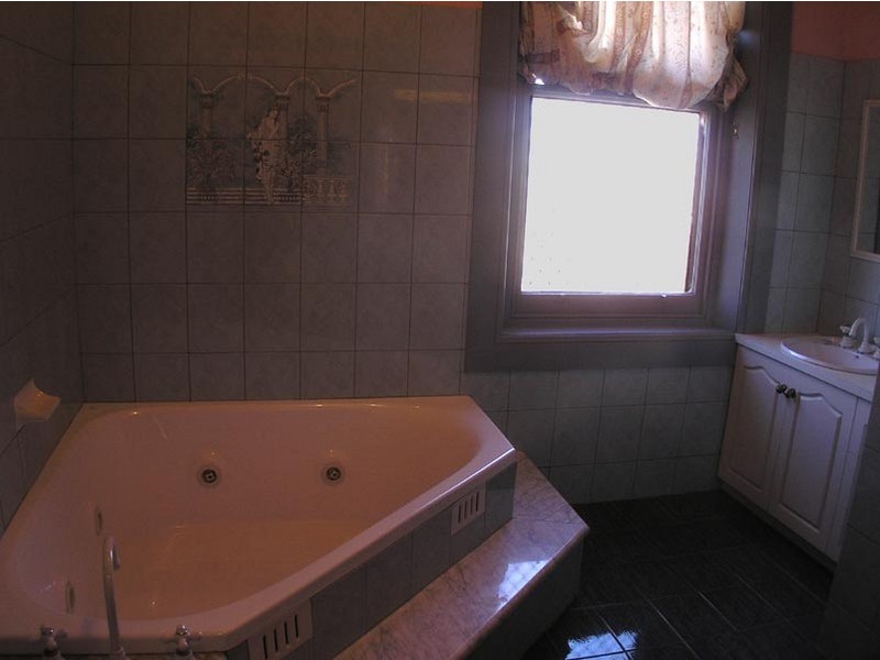 144 Onkaparinga Valley Road, Woodside SA 5244