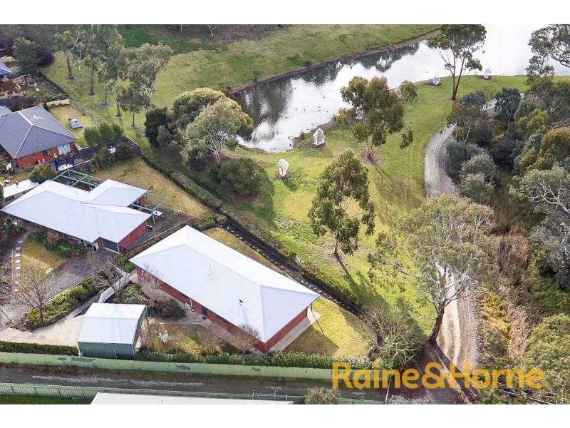 13 Peake Ct, Mount Barker SA 5251