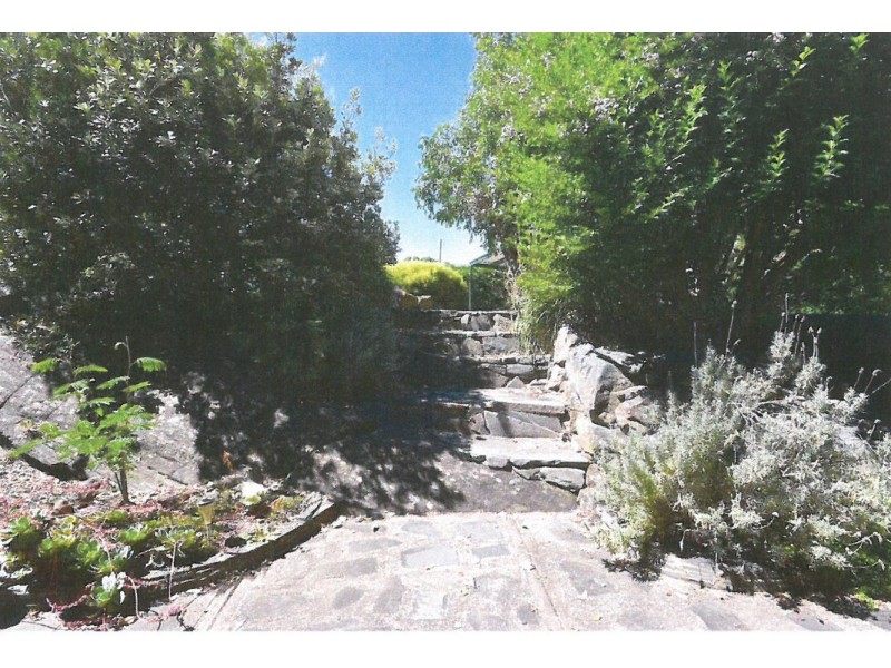 4 Adelaide Rd, Tungkillo SA 5236
