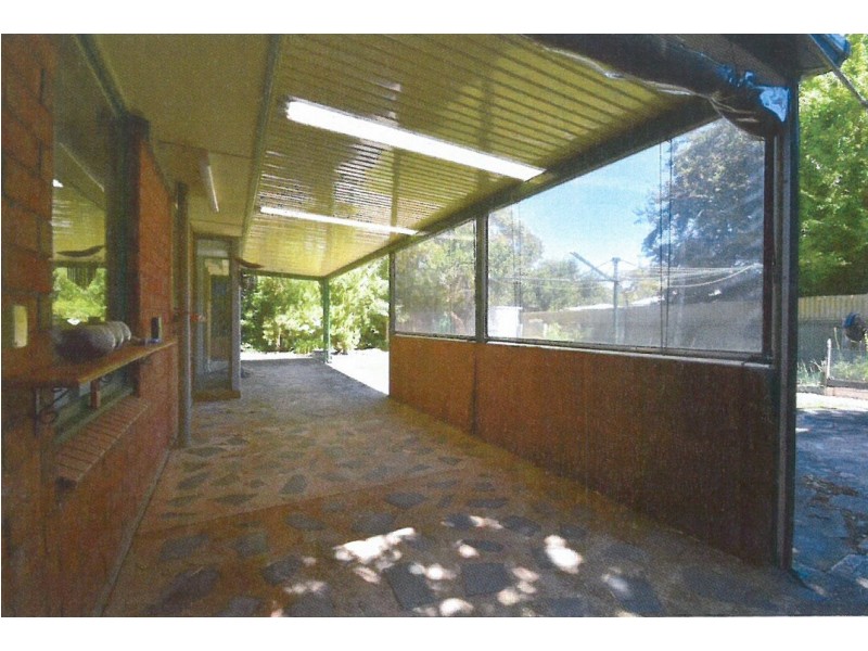 4 Adelaide Rd, Tungkillo SA 5236