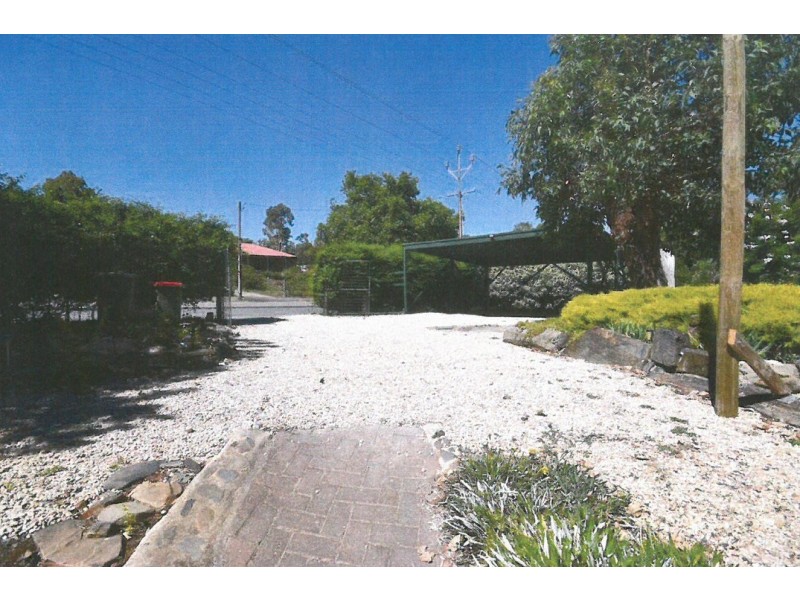 4 Adelaide Rd, Tungkillo SA 5236