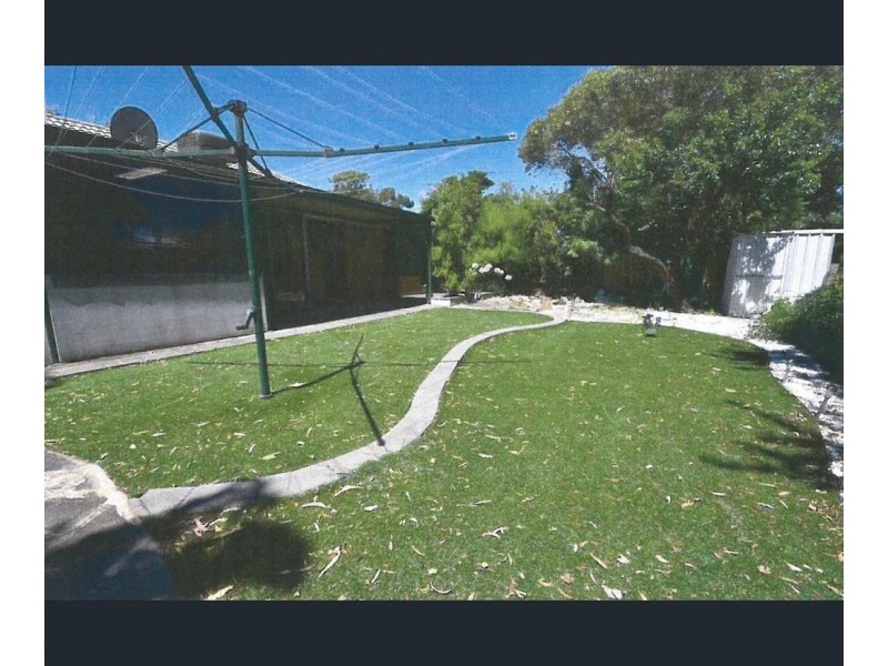 4 Adelaide Rd, Tungkillo SA 5236