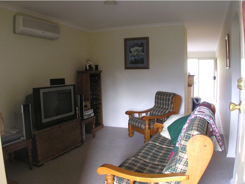 2/80 Grevillea Way, Woodside SA 5244