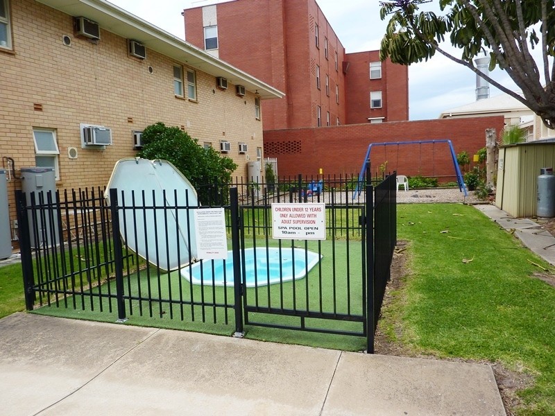 Unit 12/18 Moseley Street, Glenelg SA 5045