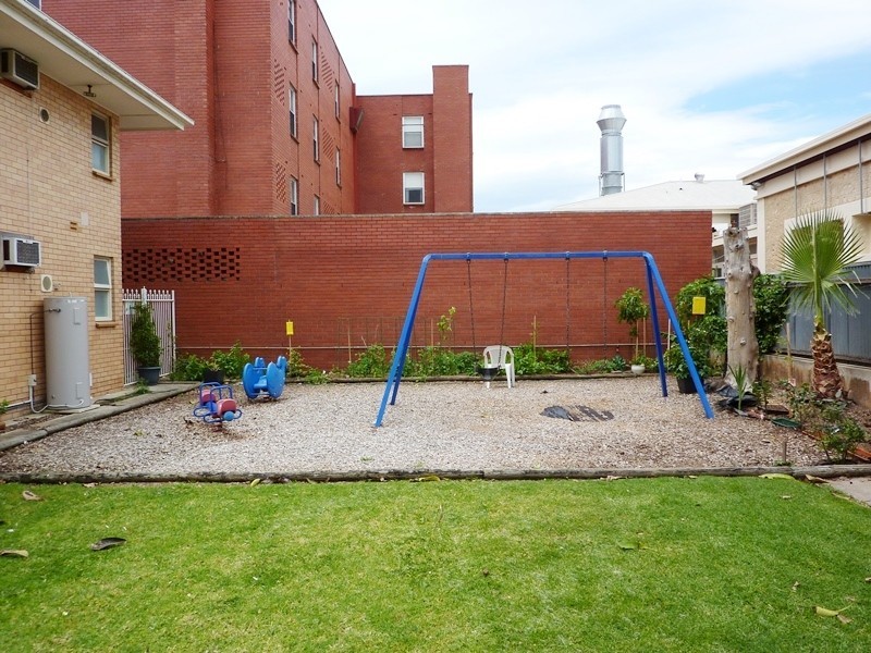 Unit 12/18 Moseley Street, Glenelg SA 5045