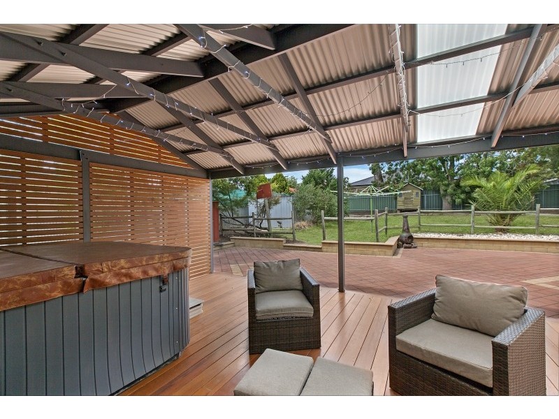 13 KENNINGTON ROAD, Hope Valley SA 5090