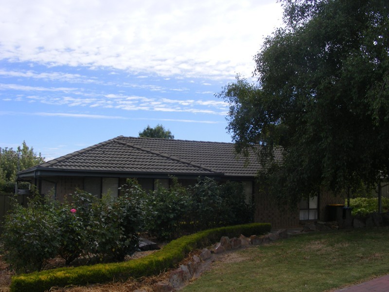 27 Jacaranda Drive, Woodside SA 5244