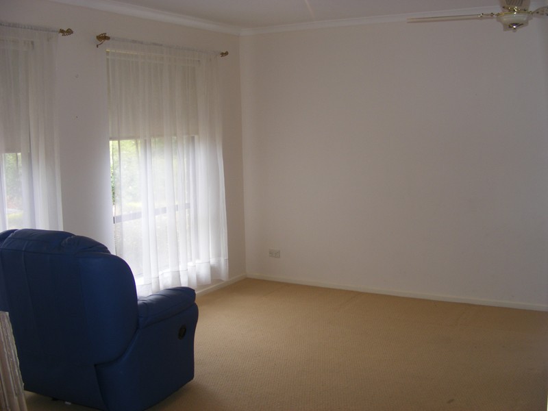 27 Jacaranda Drive, Woodside SA 5244