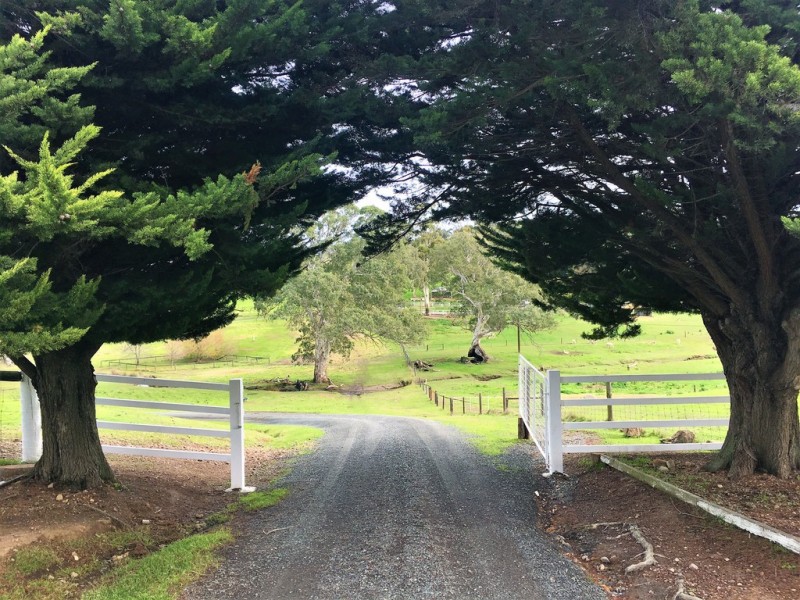 173 B Martins Rd, Oakbank SA 5243