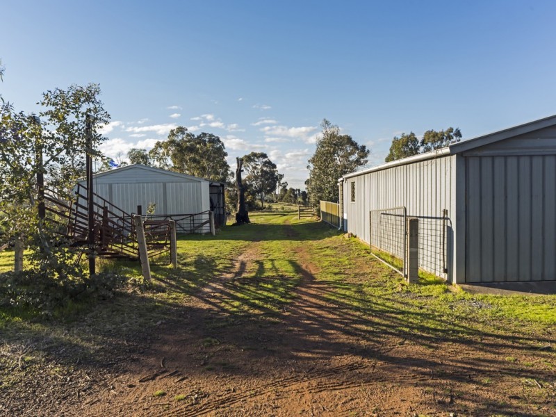 187 Hannaford Hump Rd, Sampson Flat SA 5114