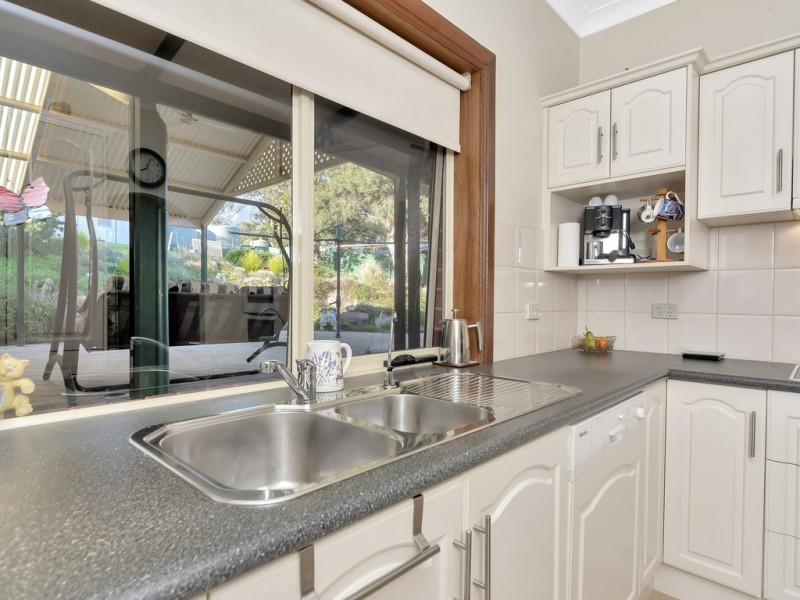 15 Adelaide Road, Tungkillo SA 5236