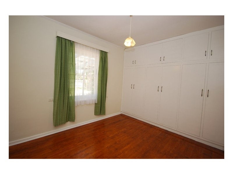 11 Wainwright Street, Clarence Gardens SA 5039