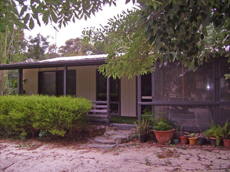 6 Hawthorn Road, Dawesley SA 5252