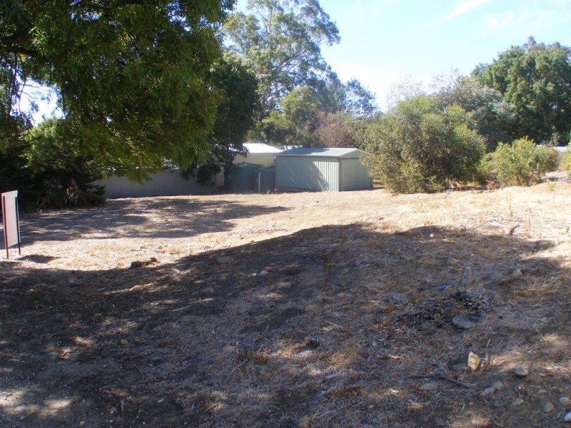 6 Saleyard Rd, Mount Pleasant SA 5235