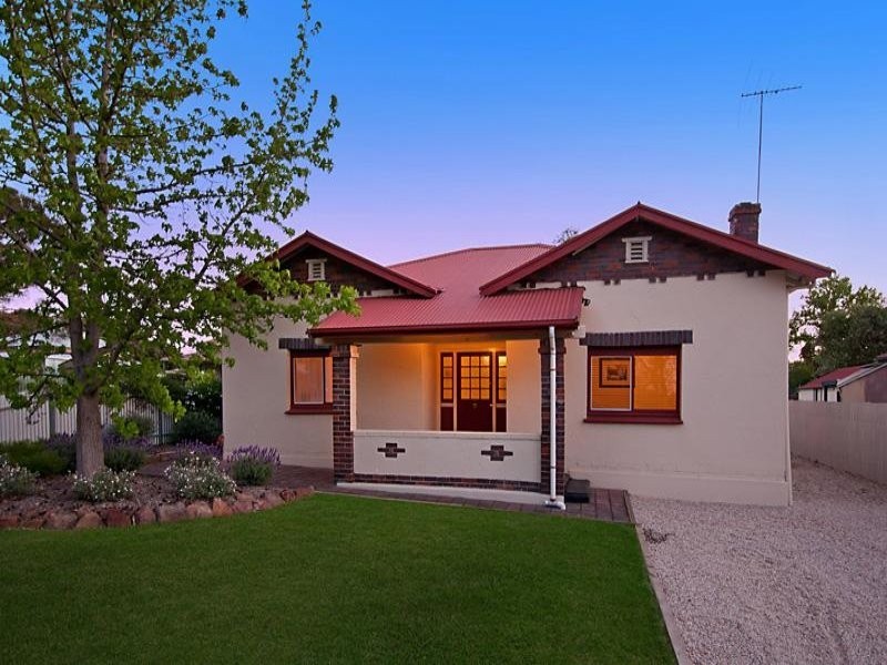8 Wellington Road, Mount Barker SA 5251