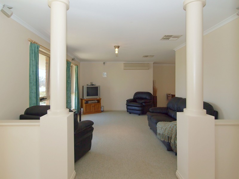 92 Grevillea Way, Woodside SA 5244