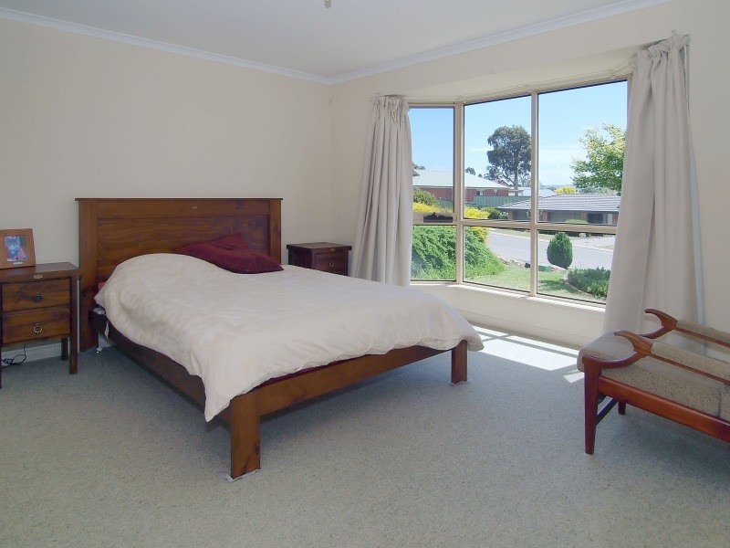 92 Grevillea Way, Woodside SA 5244