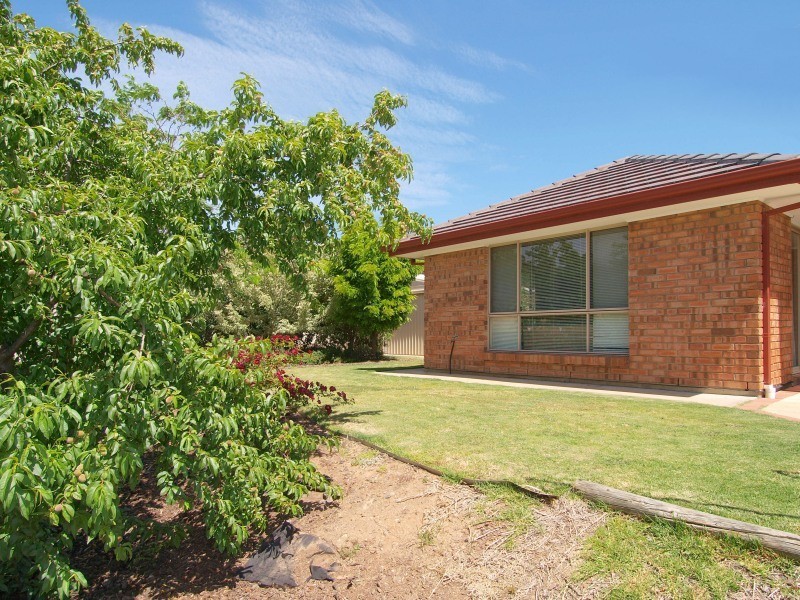 92 Grevillea Way, Woodside SA 5244