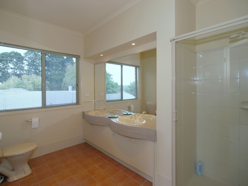 11a Strempel Avenue, Hahndorf SA 5245