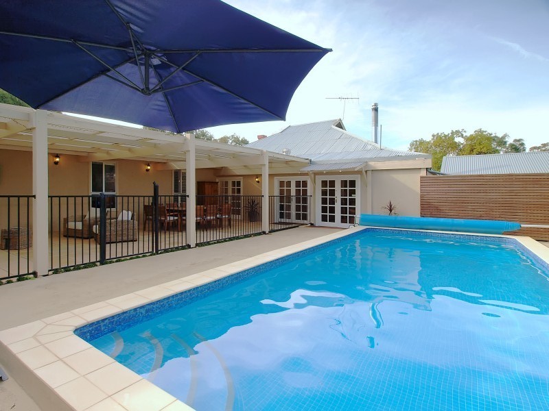 109 Mount Barker Road, Hahndorf SA 5245