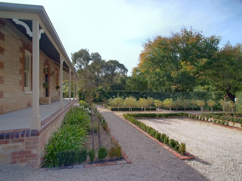 109 Mount Barker Road, Hahndorf SA 5245