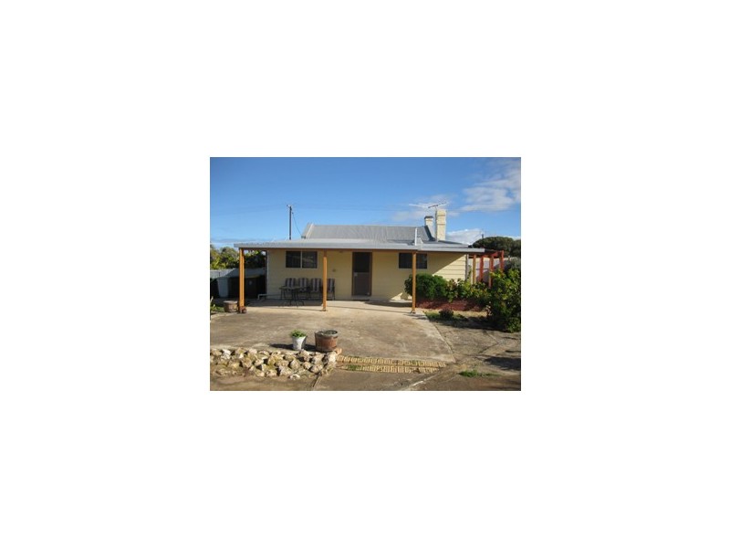 18 Wells Terrace, Price SA 5570