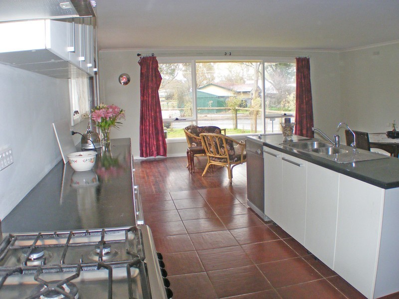 4 Whittaker Court, Mount Barker SA 5251