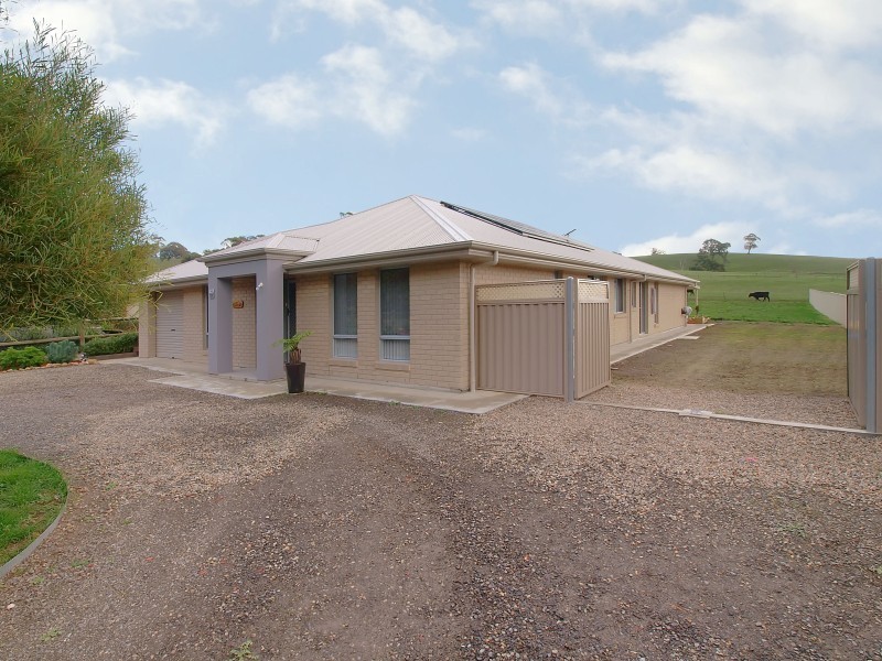 15 Hawthorn Street, Dawesley SA 5252