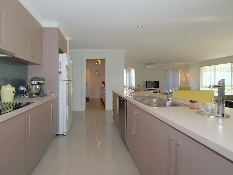 15 Hawthorn Street, Dawesley SA 5252