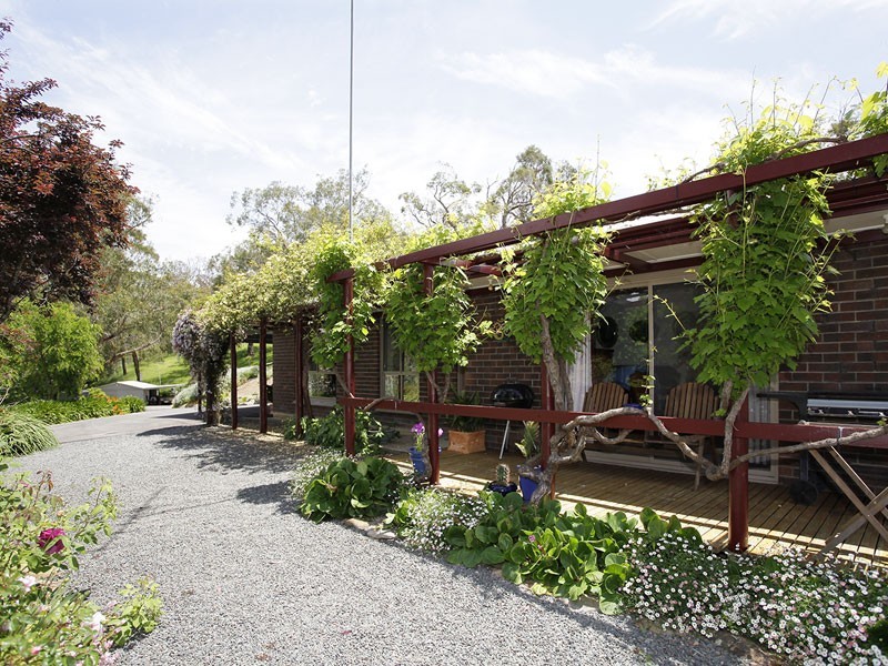 11 Totness Road, Hahndorf SA 5245