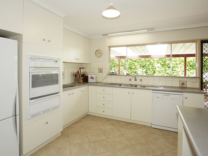 11 Totness Road, Hahndorf SA 5245