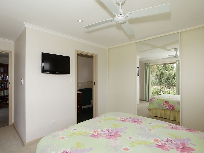 11 Totness Road, Hahndorf SA 5245