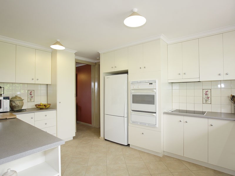 11 Totness Road, Hahndorf SA 5245