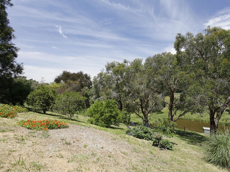 11 Totness Road, Hahndorf SA 5245