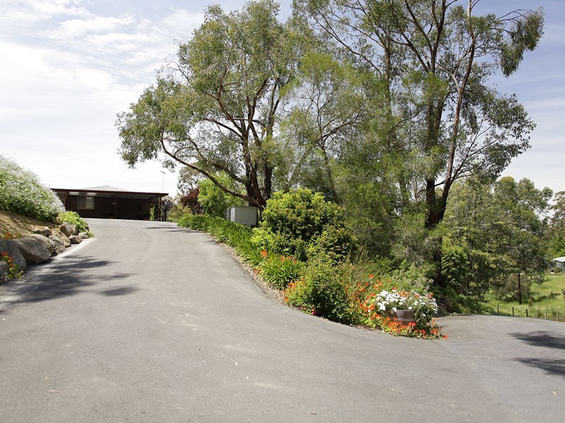 11 Totness Road, Hahndorf SA 5245