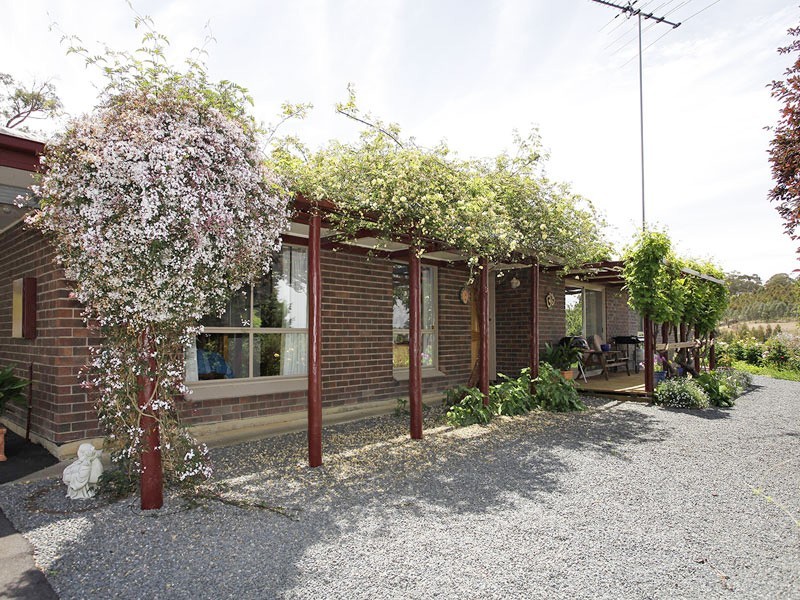 11 Totness Road, Hahndorf SA 5245