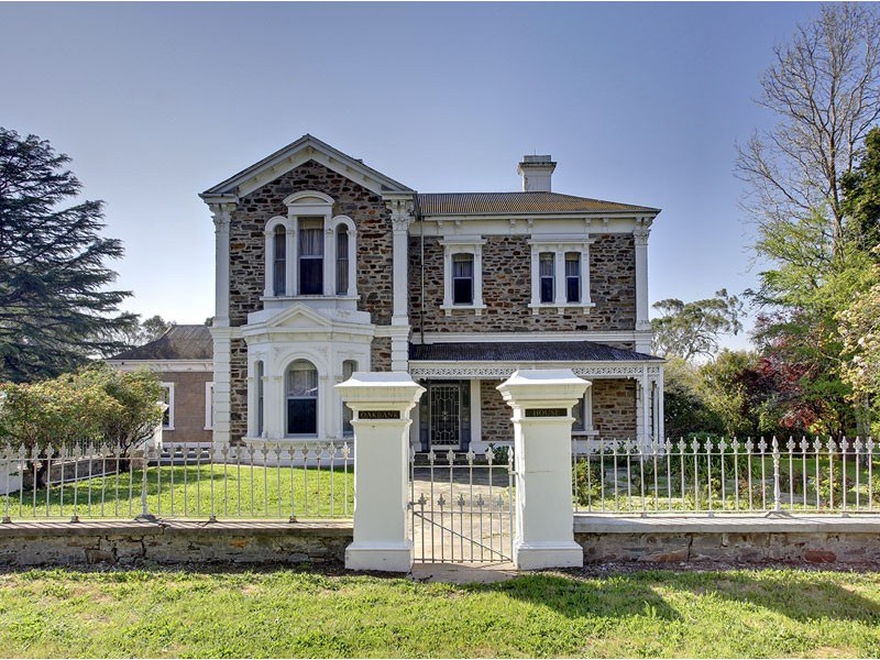 2 Oakwood Road, Oakbank SA 5243