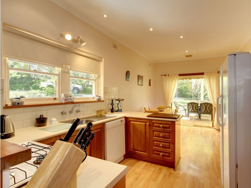 195 Oakwood Road, Oakbank SA 5243