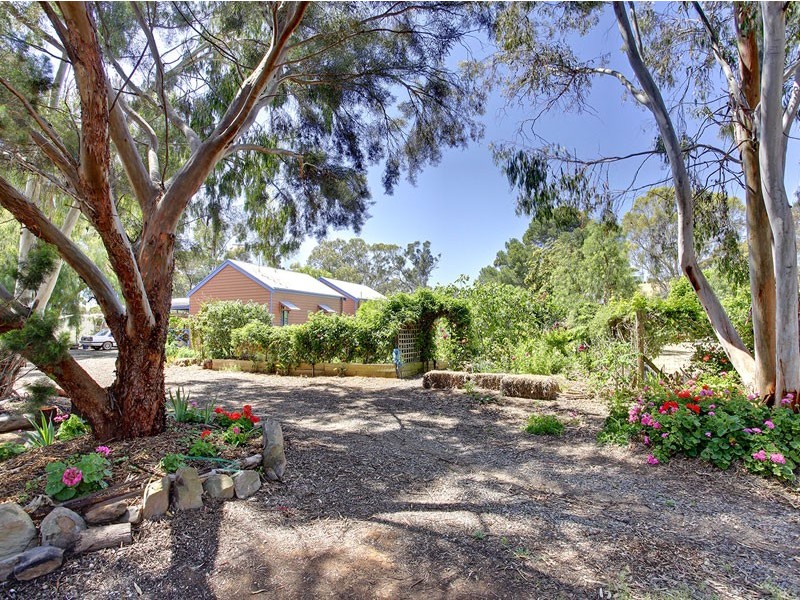 14 Princess Hwy, Kanmantoo SA 5252